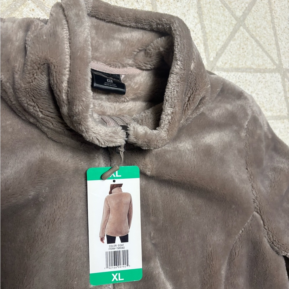 Izod Plush Fleece Jacket in Taupe/Goat Size XL $10 - Picture 2 of 3